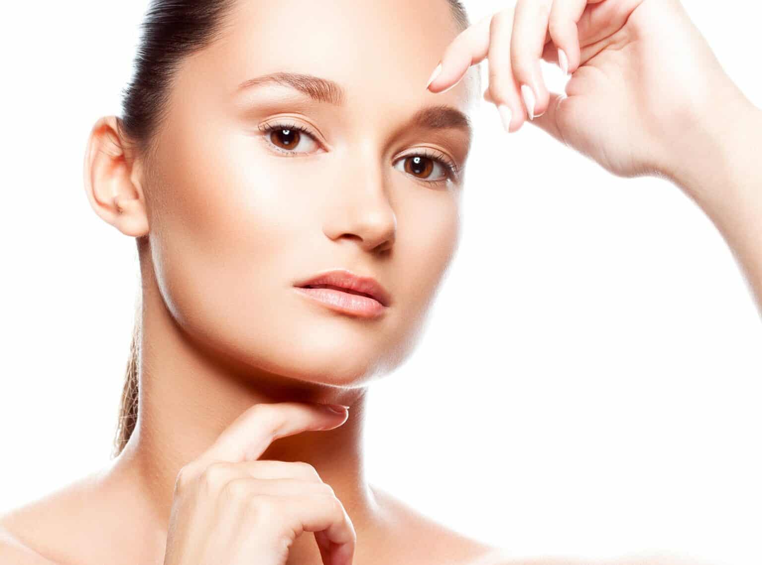 Acide hyaluronique du menton à Genève | Médecine esthétique | Dr Raspaldo