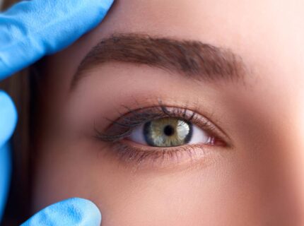 Comment rehausser mes sourcils ? | Dr Raspaldo | Genève